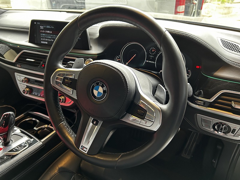 BMW７６０Li本革ステアリングリペア