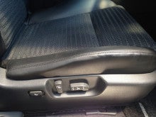 日産フーガ 本革合皮レザーシートの破れ切れリペア補修修理